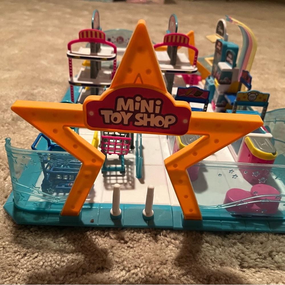 Mini Toy Shop - Excellent Condition